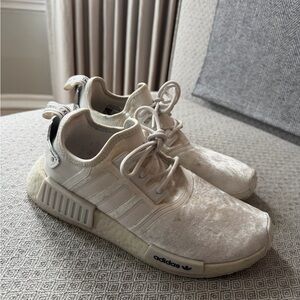 Adidas NMD R1 White Velvet Sneakers Women’s Size 9 Boost Running Shoes